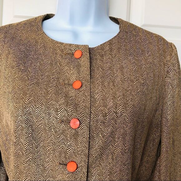 Vintage Valentino Miss V Tweed Jacket and skirt set - Picture 4 of 16